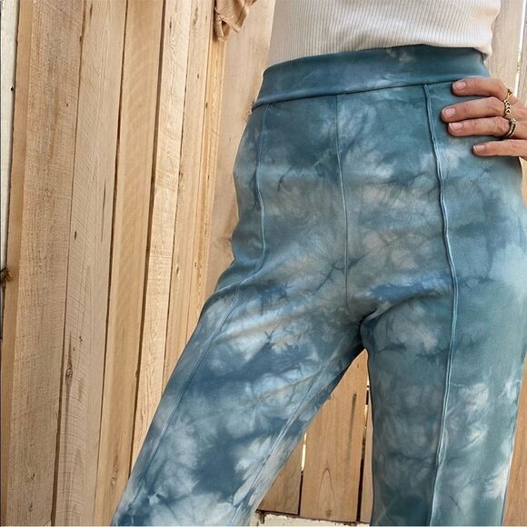 High waisted flare blue tie dyed pants - Picture 3 of 9